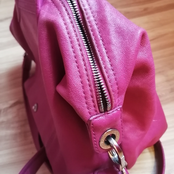 ** SOLD ** ๐ LONGCHAMP Le Pliage Cuir in Pink, size Small - Picture 9 of 13